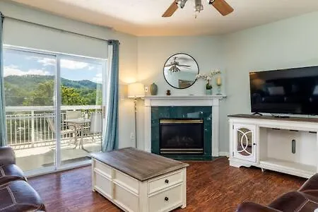 Dolly'S Hideout - Newly Renovated, Less Than 1 Mi To Parkway